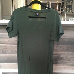Green knee length tunic dress